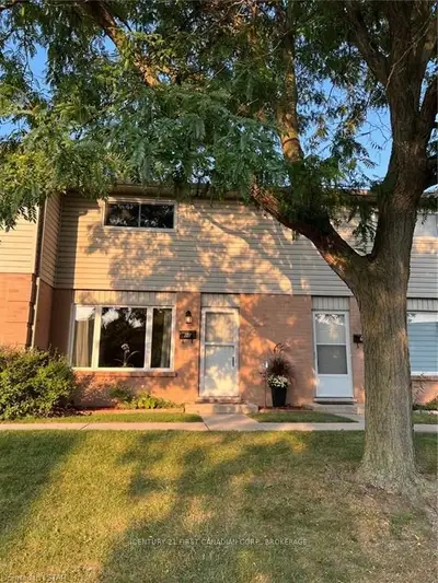45 GATEWOOD Place 10, London East, ON N5Y 5A4