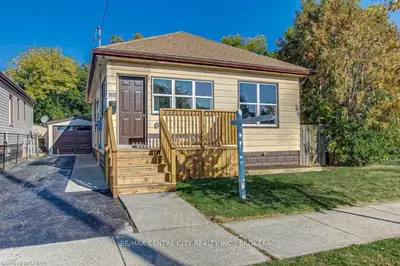 102 SANDERS Street, London East, ON N5Z 2S4