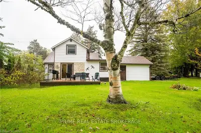 7585 RIVERSIDE Drive, Lambton Shores, ON N0M 2L0