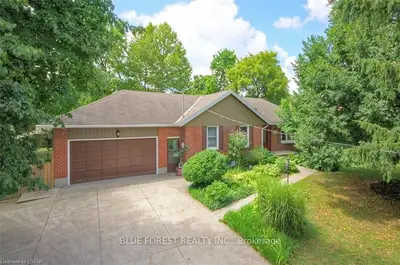 649 WESTMOUNT Crescent, London South, ON N6K 1E7