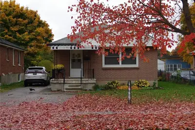 219 STERLING Street, London East, ON N5Y 1Z3