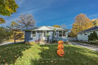 316 PAARDEBERG Crescent, London East, ON N5Y 1C2
