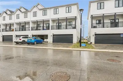1781 HENRICA Avenue 74, London North, ON N6G 0Y2