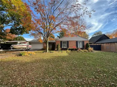 38 HUNT VILLAGE Crescent a, London North, ON N6H 4A3
