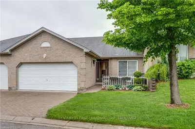 861 SHELBORNE Street 32, London South, ON N5Z 5C5