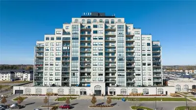 260 Villagewalk Boulevard 709, London North, On N5x 0a6