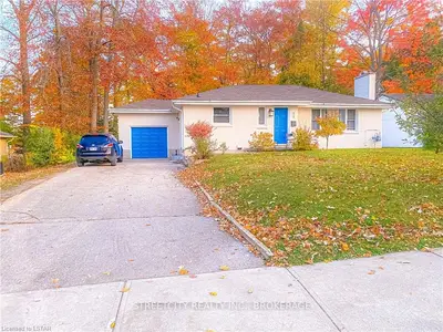 319 Ridgewood Crescent Main, London South, On N6j 3g8