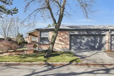 50 Fiddlers Green Road 78, London North, On N6h 4t4