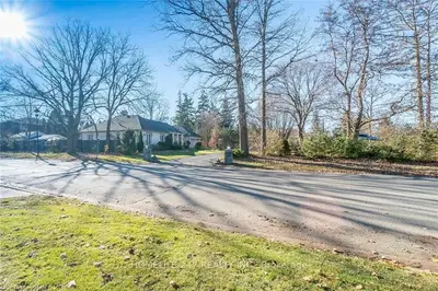 137 Commissioners Road E, London South, On N6c 2s9