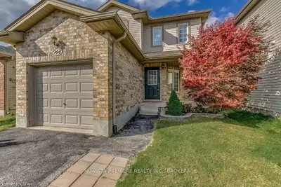 944 Blythwood Road, London North, On N6h 5w1