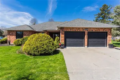 10284 GREENPARK Drive, Southwold, ON N5P 3T2