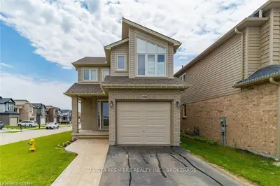 1745 O'hanlan, London North, On, N5x 0n1