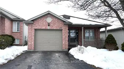 145 North Centre Road 46, London North, On N5x 4c7