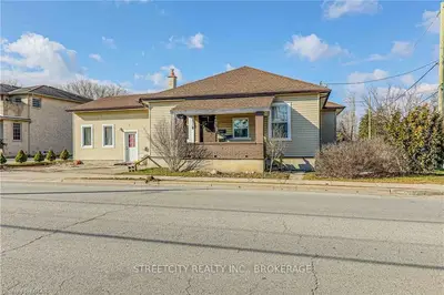 251 High Street C2, London South, On N6c 4l3