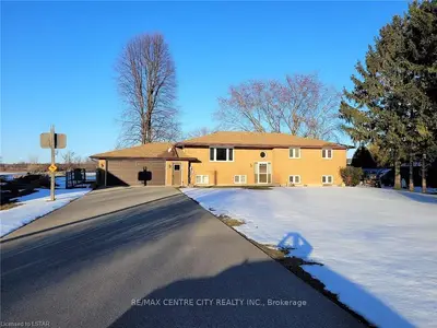 10236 FORD Road, Southwold, ON N5P 3T1