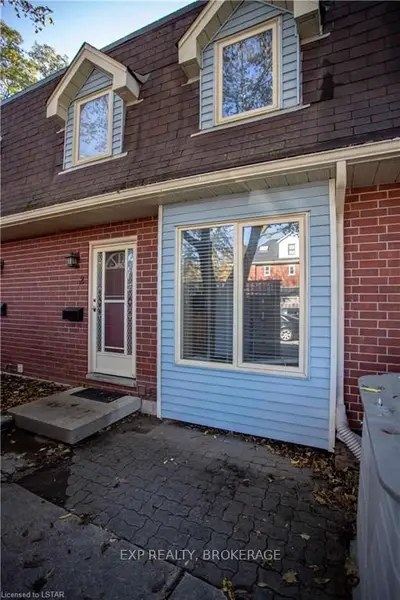 561 Princess Avenue 2, London East, On N6b 2c1