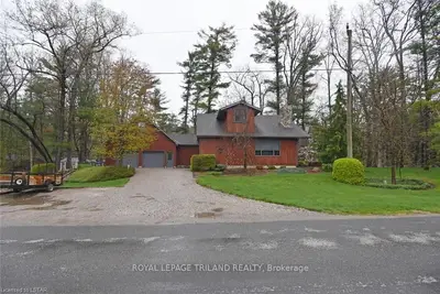 9919 ONTARIO Street, Lambton Shores, ON N0M 2L0