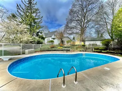 200 George Street, Ingersoll, On N5c 1z4
