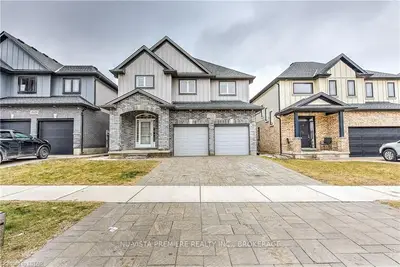 2421 Seven Oaks Ridge, London South, On N6m 0e4