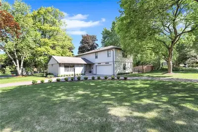 154 Hunt Club Drive, London North, On N6h 3y9