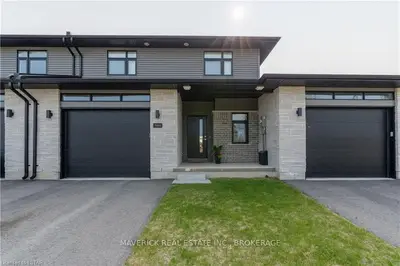 594 ALBERT Street, South Huron, ON N0M 1S1