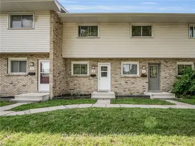 49 Wellesley Crescent, London East, On N5v 1j6