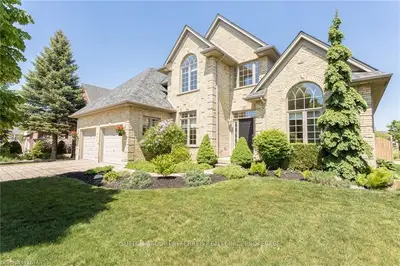 128 West Rivertrace Walk, London North, On N6g 5j9