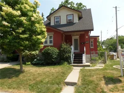 37 Elmwood Place, London South, On N6j 1j3