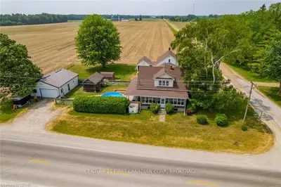 22461 Dundonald Road Road, Southwest Middlesex, On N0l 1m0