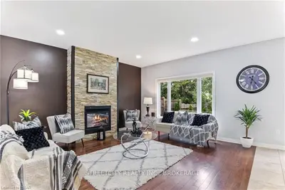 1271 Howlett Circle, London North, On N5x 0k5
