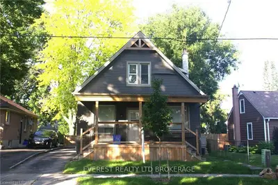 138 Barker Street, London East, On N5y 1y1