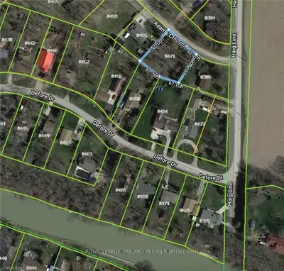 8471 ADAMS Court, Lambton Shores, ON N0M 1T0