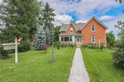 12 WINNETT Street N, Haldimand County, ON N0A 1E0