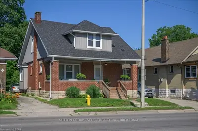 31 Wharncliffe Road S, London South, On N6j 2j5