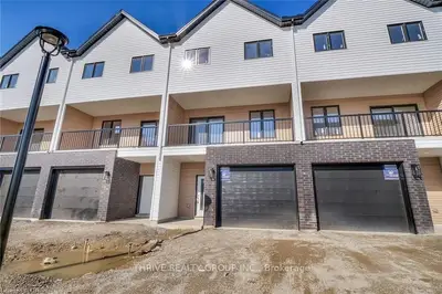 1595 Capri Crescent 22, London North, On N6g 3p2