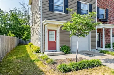 1040 Coronation Drive Drive 61, London North, On N6g 0r8