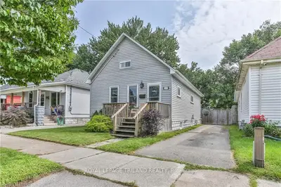 228 East Street, London East, On N5z 2s2