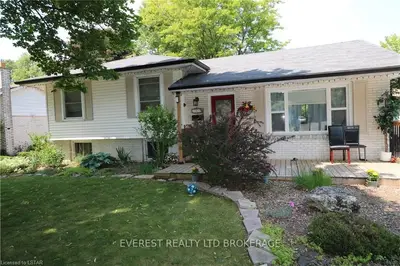 1611 Nairn Avenue, London East, On N5v 2p5