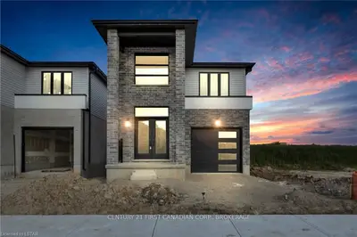 6457 Royal Magnolia Avenue, London South, On N6p 0k2