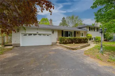 28 Redford Road, London North, On N5x 3v5