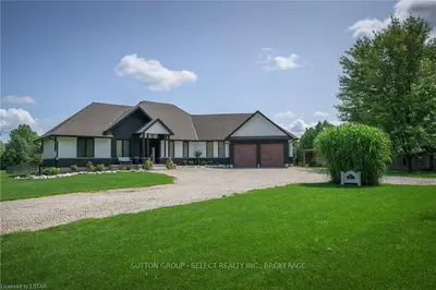 22707 Topping Road, Strathroy-caradoc, On N0l 1t0