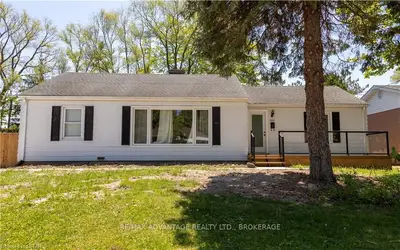 1309 Hillcrest Avenue, London East, On N5y 4n6