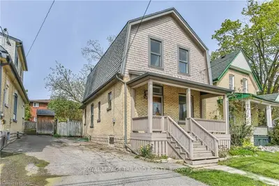 93 Edward Street, London South, On N6c 3h6