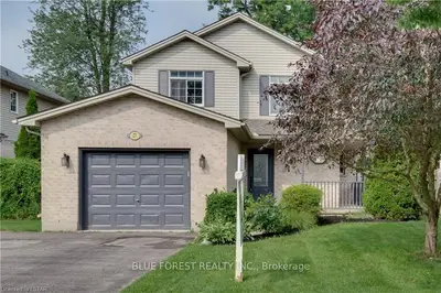 27 TANOAK Drive, London North, ON N6G 4Z9