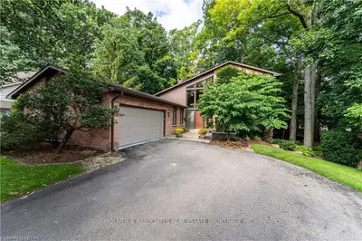 118 SOMERSET Road, London South, ON N6K 3M8
