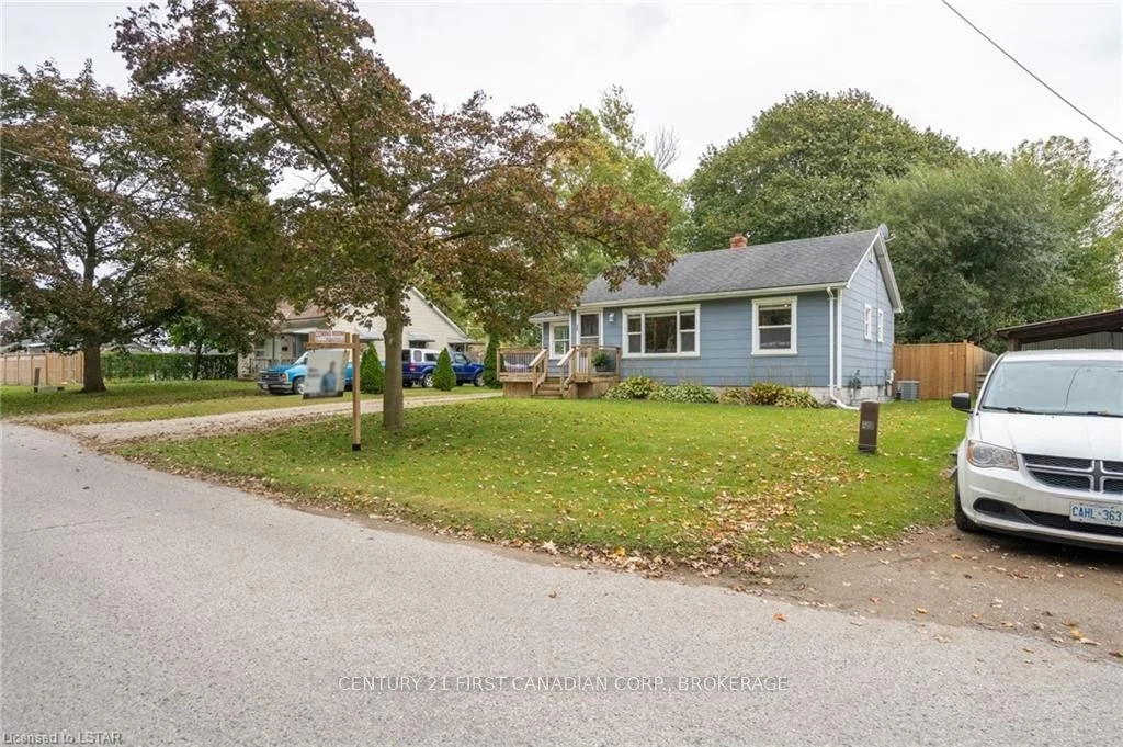 128 BURNS Street, Strathroy-Caradoc, ON N7G 1E8