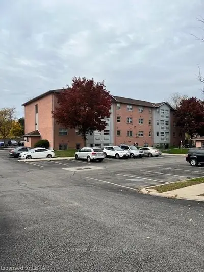 56 Hiawatha Road 25, Woodstock, On N4t 1p2