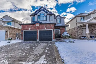1933 JUBILEE Drive, London North, ON N6G 0H6