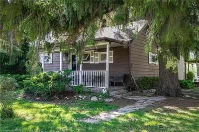 23479 BEDFORD Road, Chatham-Kent, ON N7M 5J4