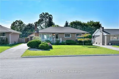 219 BURLINGTON Street, London South, ON N5Z 3W3